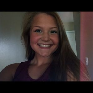 Meet your Posher, Brianna